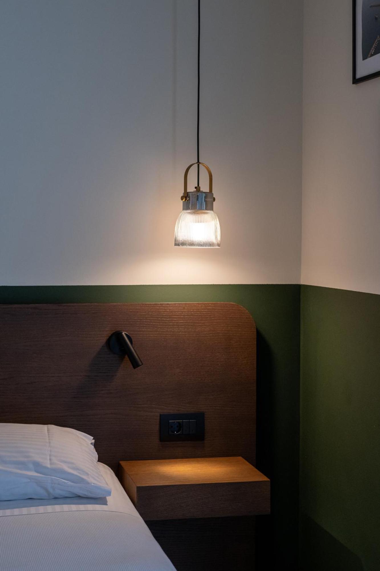 Evripidou 7 - Kalamata Mediterranean Suites Ngoại thất bức ảnh
