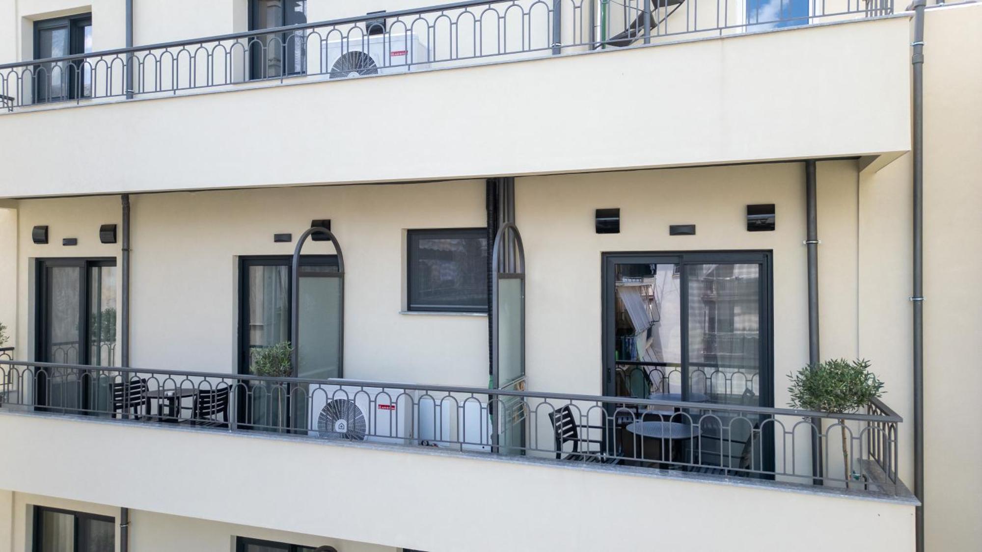 Evripidou 7 - Kalamata Mediterranean Suites Ngoại thất bức ảnh