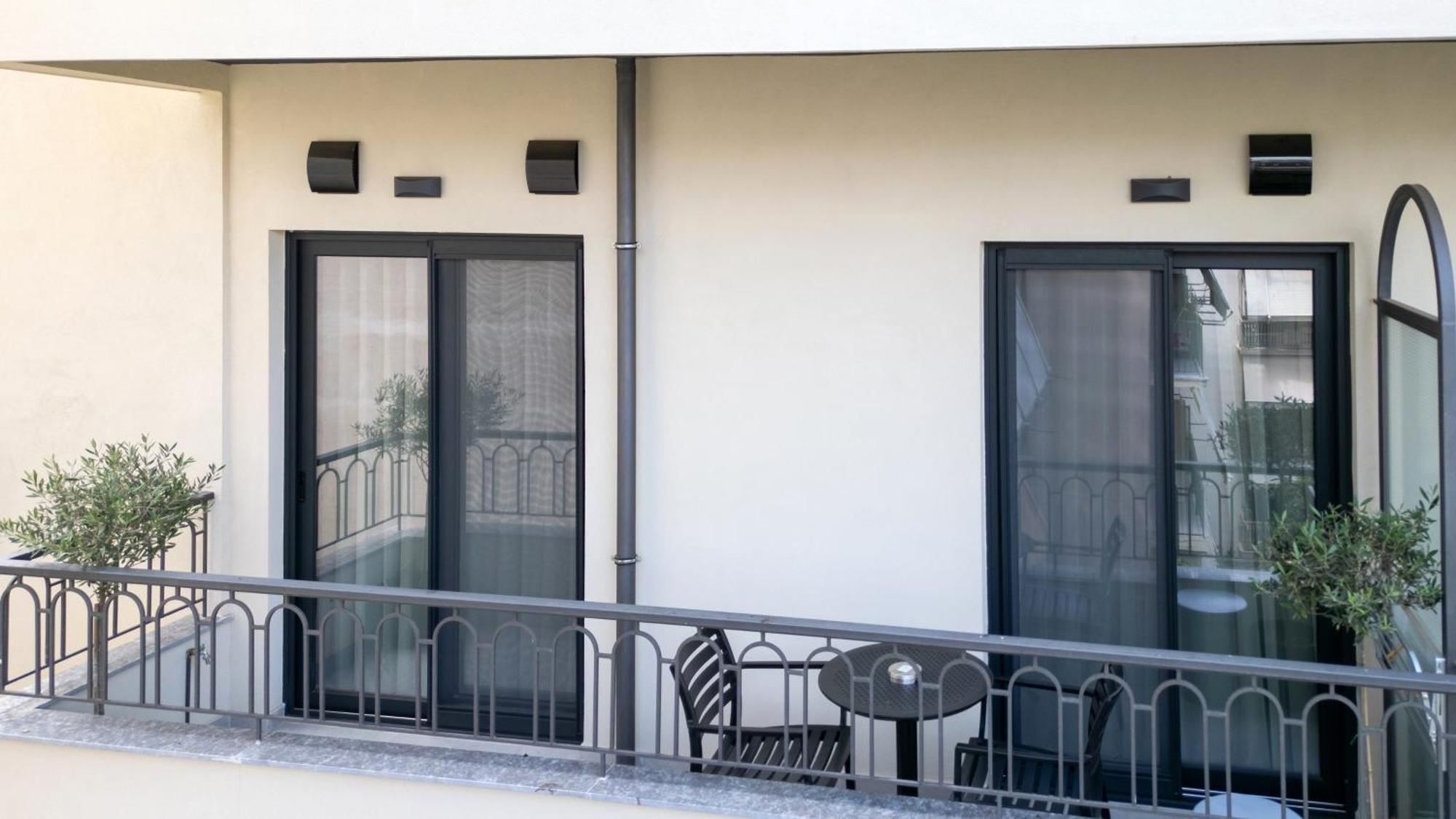 Evripidou 7 - Kalamata Mediterranean Suites Ngoại thất bức ảnh
