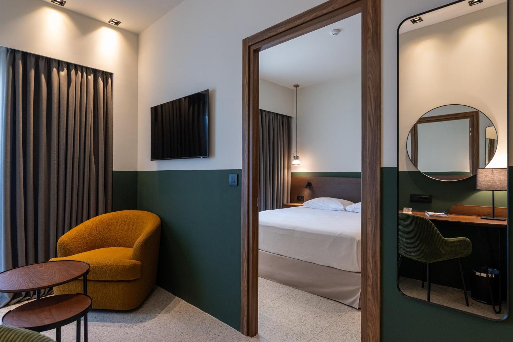 Evripidou 7 - Kalamata Mediterranean Suites Ngoại thất bức ảnh